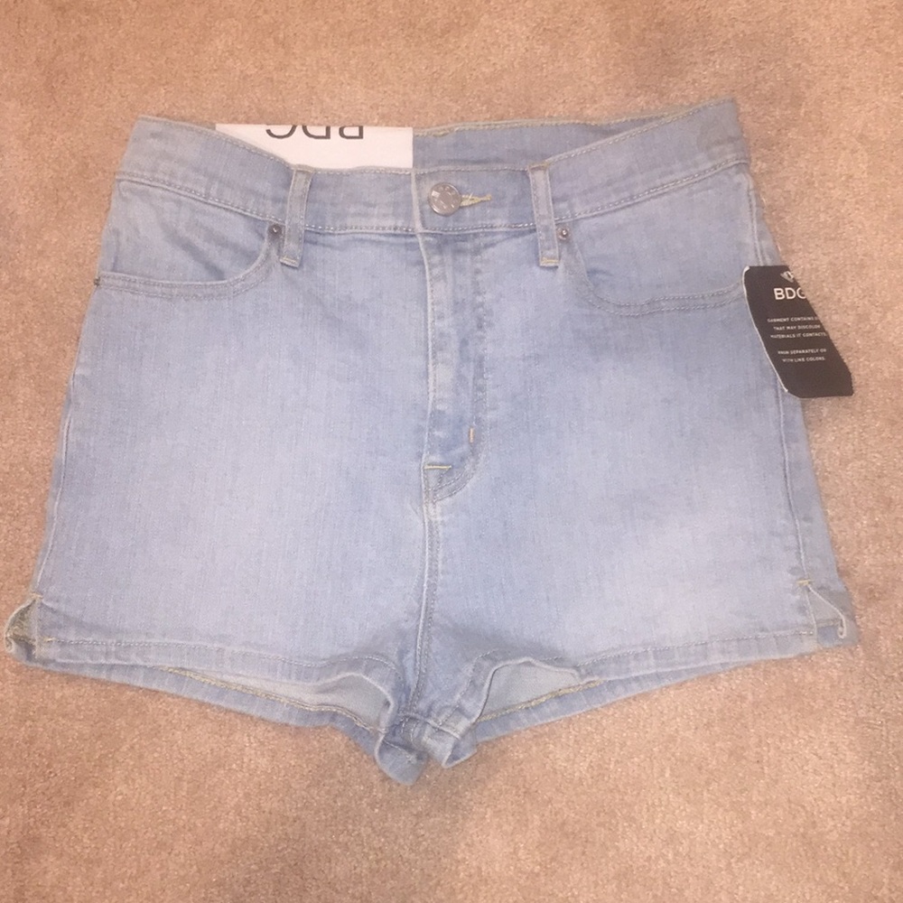 *Never worn* Urban outfitters high wasted shorts
